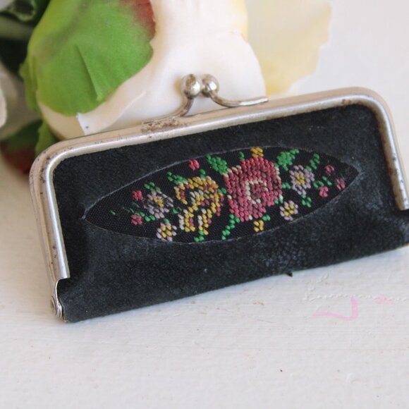 Vintage 1940s 1950s Manicure Kit, Black Tapestry Needlepoint Travel Set, German - Picture 1 of 9